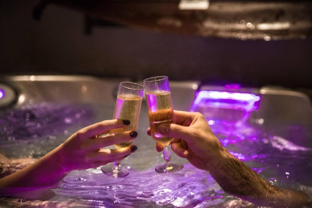 Les Spas Insolites - Le Spa Du Moulin Saint-Junien Exteriér fotografie